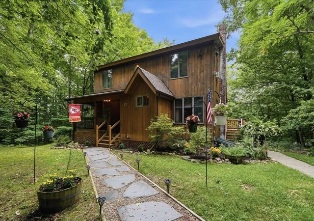 Photo 1 of Single family home for sale at 17 Forest Ridge Rd, East Middlebury, VT 05740 | MLS# 5108105 | Listing updated on 2026-09-08