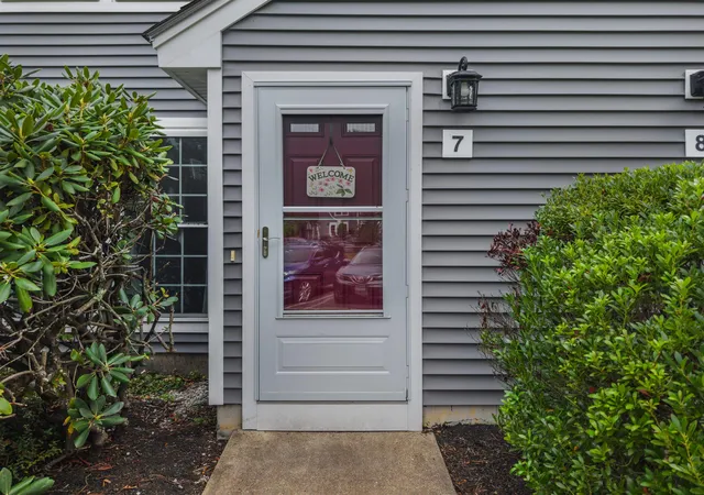 Photo 2 of Townhouse for sale at 7 Ne Village Rd #7, Concord, NH 03301 | MLS# 5108114 | Listing updated on 2026-09-03