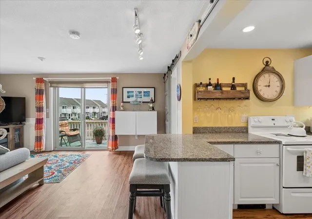 Photo 3 of Condo for sale at 615 Ocean Blvd #24, Hampton, NH 03842 | MLS# 5108116 | Listing updated on 2026-09-16