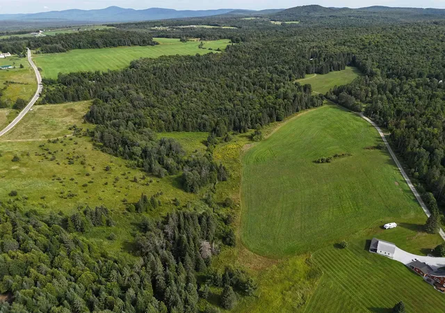 Photo 4 of Sale Pending at 261 & 281 Smith Rd, Derby Line, VT 05830 | MLS# 5108132 | Listing updated on 2026-09-15
