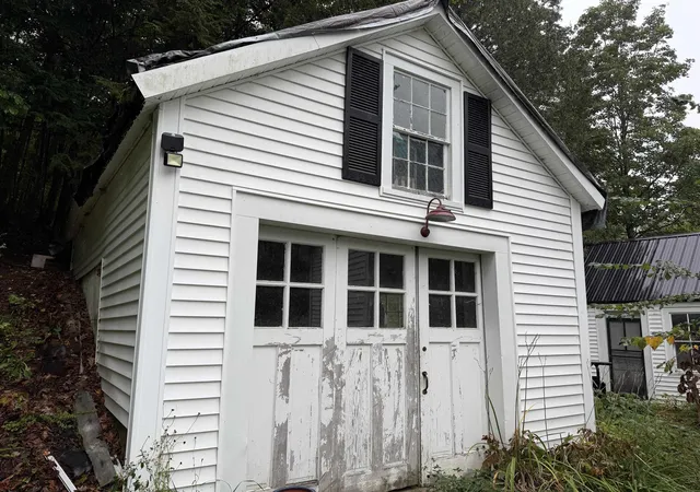 Photo 2 of Single family home for sale at 14 Dorrs Cor Rd, Ossipee, NH 03864 | MLS# 5108143 | Listing updated on 2026-09-28