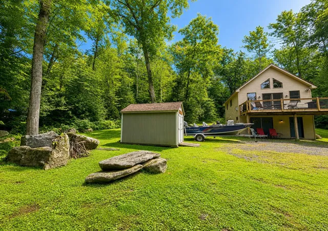 Photo 2 of Single family home for sale at 250 Fairview Ave, Wilmington, VT 05363 | MLS# 5108158 | Listing updated on 2026-10-06