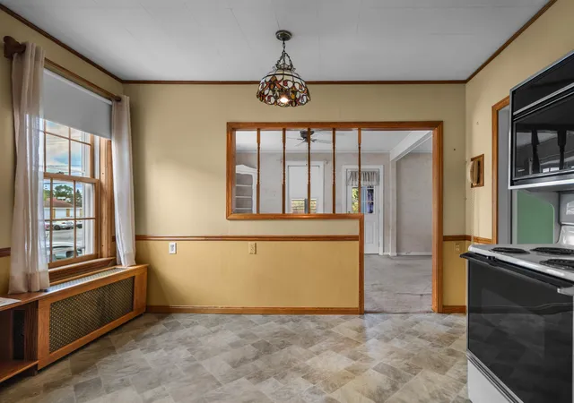 Photo 3 of Single family home for sale at 179 Mitchell St, Manchester, NH 03103 | MLS# 5108161 | Listing updated on 2026-09-17