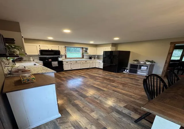 Photo 4 of Sale Pending at 6962 Vt Route 18, Saint Johnsbury, VT 05819 | MLS# 5108167 | Listing updated on 2026-09-16