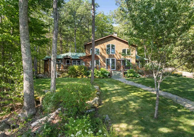 Photo 1 of Single family home for sale at 30 Black Brk Rd, Meredith, NH 03253 | MLS# 5108171 | Listing updated on 2026-09-04