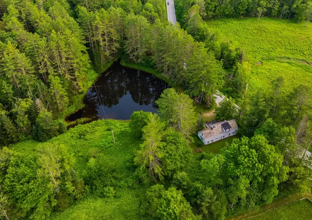 Photo 3 of Single family home for sale at 231 Vt 100 Route, Weston, VT 05161 | MLS# 5108175 | Listing updated on 2026-09-13