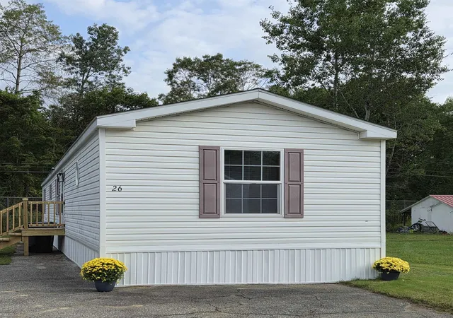 Photo 2 of Manufactured home for sale at 26 Longmeadow Dr, Concord, NH 03301 | MLS# 5108178 | Listing updated on 2026-09-16