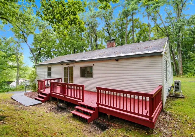 Photo 3 of Multi family home for sale at 182 184 Buck St #123, Suncook, NH 03275 | MLS# 5108185 | Listing updated on 2026-09-05