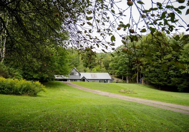 Photo 3 of Single family home for sale at 2640 Main Rd, Huntington, VT 05462 | MLS# 5108193 | Listing updated on 2026-09-13