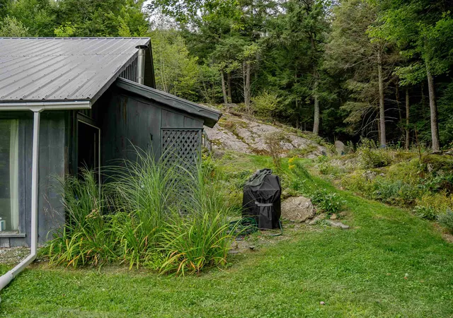 Photo 4 of Single family home for sale at 2640 Main Rd, Huntington, VT 05462 | MLS# 5108193 | Listing updated on 2026-09-13
