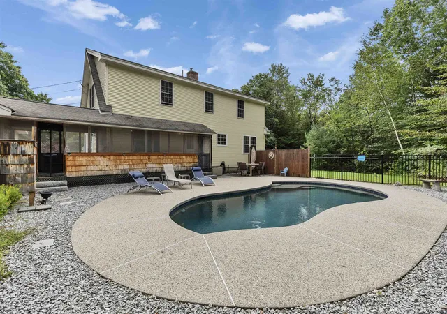 Photo 1 of Single family home for sale at 68 Pleasant St, Antrim, NH 03440 | MLS# 5108195 | Listing updated on 2026-09-14