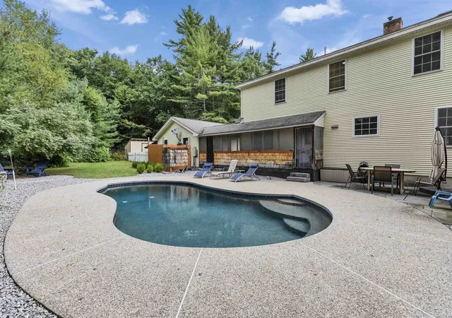Photo 2 of Single family home for sale at 68 Pleasant St, Antrim, NH 03440 | MLS# 5108195 | Listing updated on 2026-09-14
