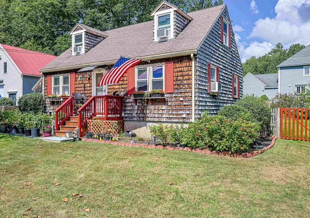 Photo 2 of Single family home for sale at 360 High St, Hampton, NH 03842 | MLS# 5108210 | Listing updated on 2026-09-15