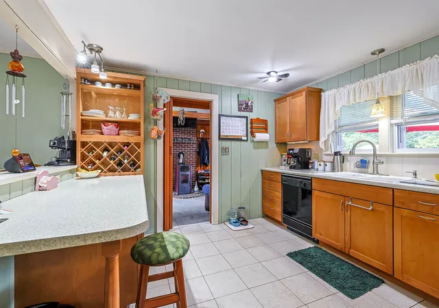 Photo 4 of Single family home for sale at 360 High St, Hampton, NH 03842 | MLS# 5108210 | Listing updated on 2026-09-15