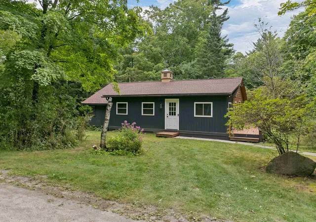Single family home for sale at 100 Foothills Rd, Bradford, NH 03221 | MLS# 5108213