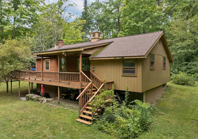 Photo 3 of Single family home for sale at 100 Foothills Rd, Bradford, NH 03221 | MLS# 5108213 | Listing updated on 2026-09-17