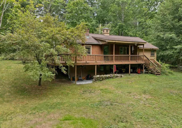 Photo 4 of Single family home for sale at 100 Foothills Rd, Bradford, NH 03221 | MLS# 5108213 | Listing updated on 2026-09-17