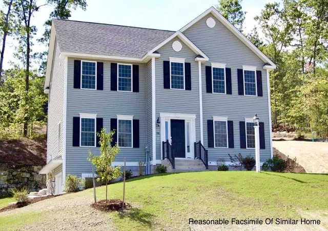 Photo 1 of Single family home for sale at 109 Lantern Dr, Sandown, NH 03873 | MLS# 5108214 | Listing updated on 2026-09-10