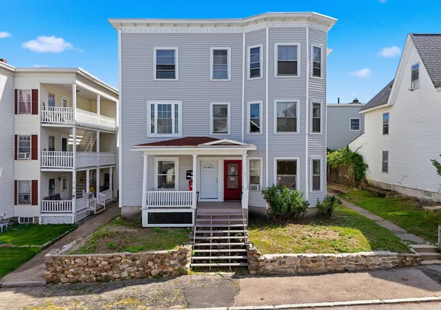Photo 1 of Sale Pending at 551 Montgomery St, Manchester, NH 03102 | MLS# 5108222 | Listing updated on 2026-09-09