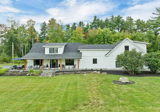 Single family home for sale at 329 Mountain View Rd, Whitefield, NH 03598 | MLS# 5108226