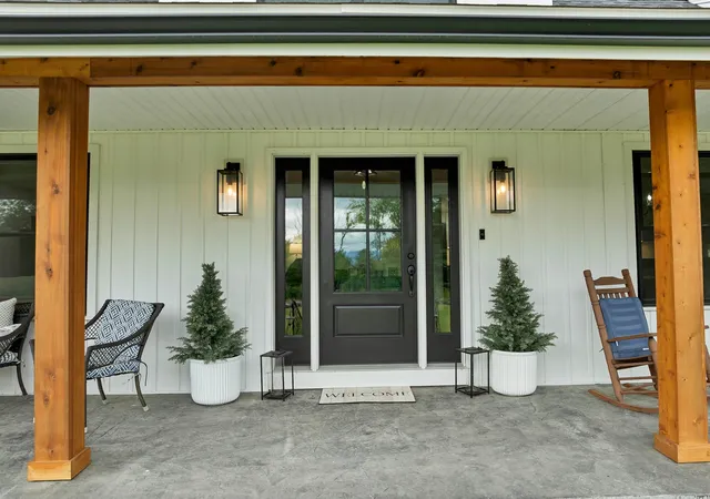 Photo 3 of Single family home for sale at 329 Mountain View Rd, Whitefield, NH 03598 | MLS# 5108226 | Listing updated on 2026-09-04