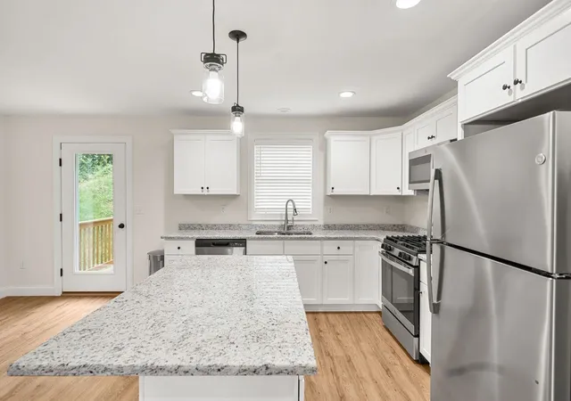 Photo 3 of Condo for sale at 71b Terraceview Dr, Hudson, NH 03051 | MLS# 5108234 | Listing updated on 2026-09-17
