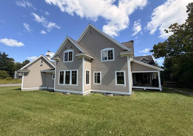 Photo 3 of Single family home for sale at 4 Encore Pl, West Dover, VT 05356 | MLS# 5108251 | Listing updated on 2026-09-10