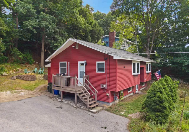 Photo 3 of Sale Pending at 169 Weston Rd, Manchester, NH 03103 | MLS# 5108255 | Listing updated on 2026-09-07