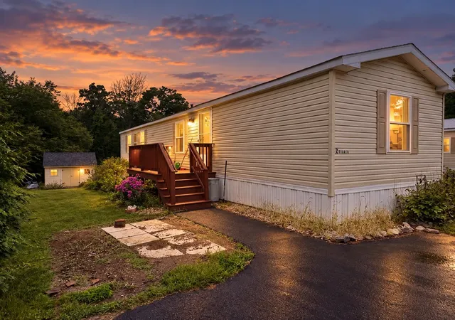Photo 1 of Manufactured home for sale at 2 Parker Ave, Raymond, NH 03077 | MLS# 5108256 | Listing updated on 2026-10-03