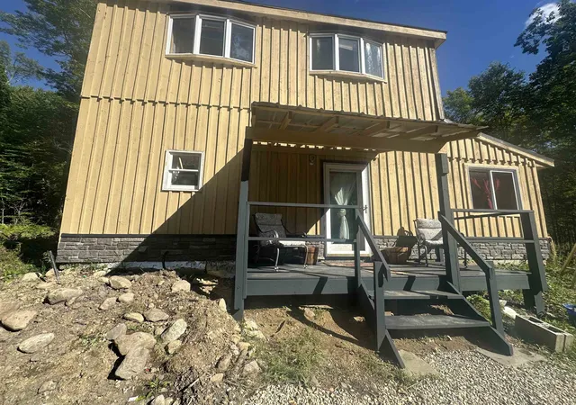 Photo 4 of Single family home for sale at 1455 Lake Dunmore Rd, Leicester, VT 05733 | MLS# 5108258 | Listing updated on 2026-09-04