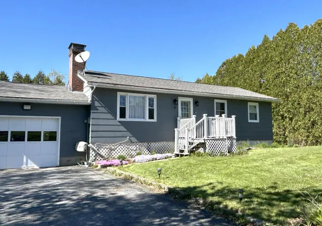 Photo 1 of Single family home for sale at 5 Swanage Ct, Middlebury, VT 05753 | MLS# 5108261 | Listing updated on 2026-09-09