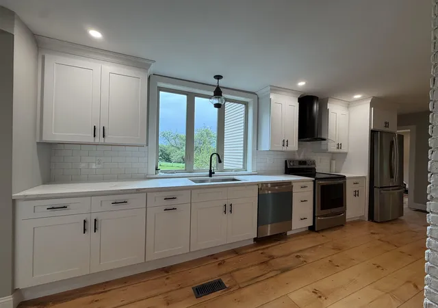 Photo 3 of Single family home for sale at 129 Old Dublin Rd, Peterborough, NH 03458 | MLS# 5108263 | Listing updated on 2026-09-04