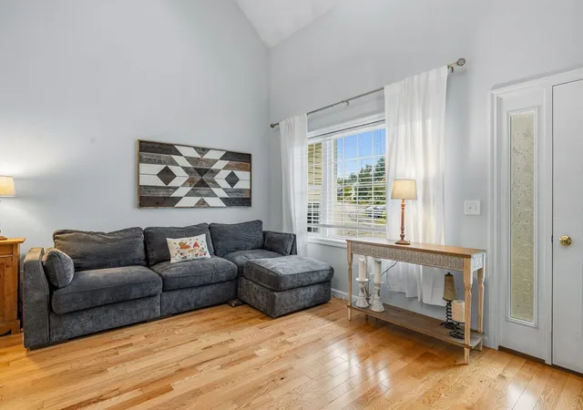 Photo 3 of Townhouse for sale at 29 Locksley Ln, Raymond, NH 03077 | MLS# 5108264 | Listing updated on 2026-09-17