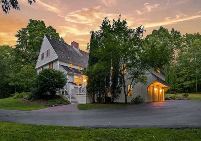 Photo 3 of Single family home for sale at 60 Tidewater Farm Rd, Greenland, NH 03840 | MLS# 5108265 | Listing updated on 2026-09-11