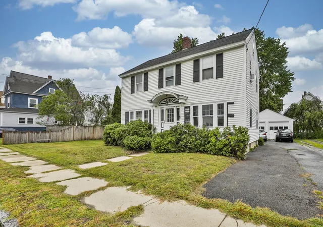 Single family home for sale at 17 Prescott St, Nashua, NH 03064 | MLS# 5108277