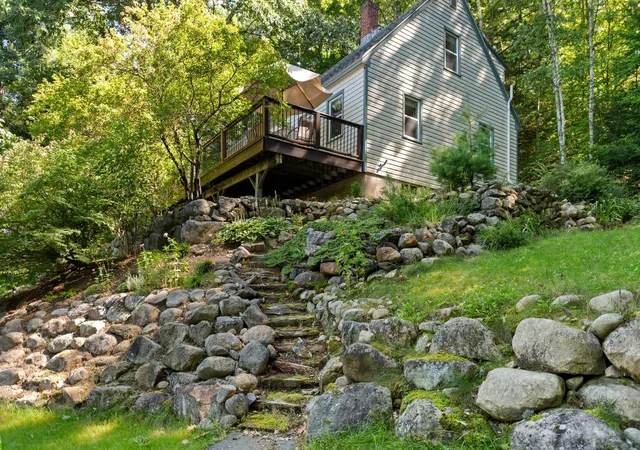 Photo 1 of Single family home for sale at 912 Nh Route 175, Campton, NH 03223 | MLS# 5108279 | Listing updated on 2026-09-09