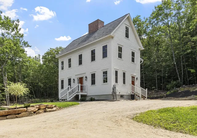 Photo 3 of Single family home for sale at 405 Mountain Rd, Lyndeborough, NH 03082 | MLS# 5108290 | Listing updated on 2026-09-10
