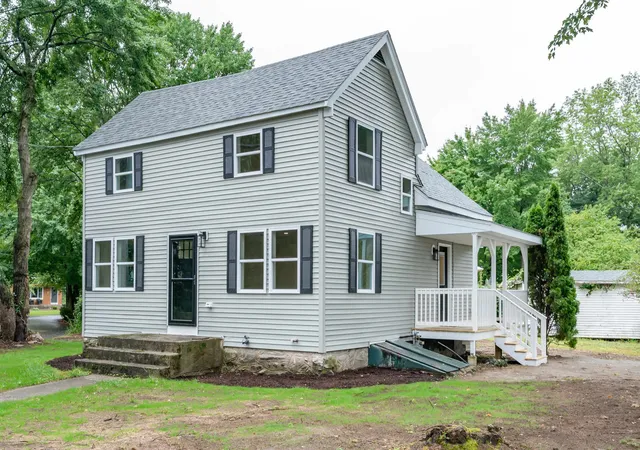 Single family home for sale at 193 E Dunstable Rd, Nashua, NH 03062 | MLS# 5108298