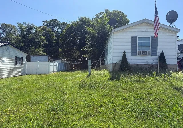 Photo 1 of Manufactured home for sale at 5 Raymond Pl, Claremont, NH 03743 | MLS# 5108305 | Listing updated on 2026-09-07