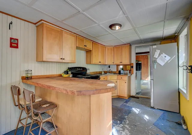 Photo 3 of Single family home for sale at 110 Eastman Hl Rd, Lovell, ME 04051 | MLS# 5108313 | Listing updated on 2026-09-04