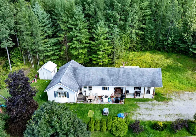 Photo 3 of Single family home for sale at 3433 Glover St, Glover, VT 05839 | MLS# 5108316 | Listing updated on 2026-09-04