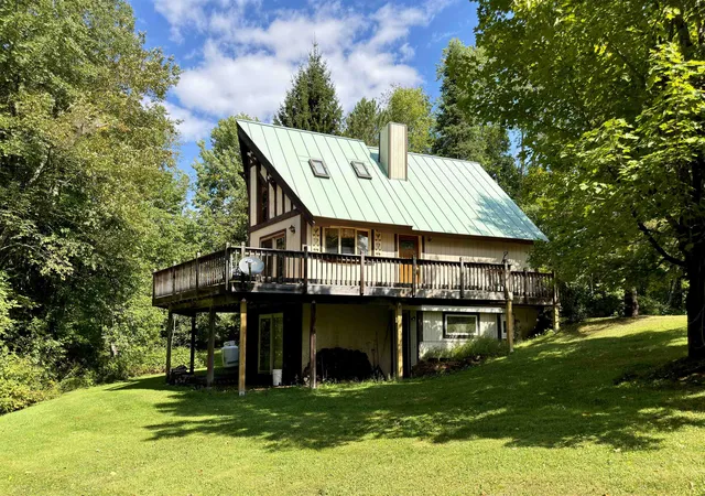 Photo 2 of Sale Pending at 748 Barrows Rd, Stowe, VT 05672 | MLS# 5108318 | Listing updated on 2026-09-07