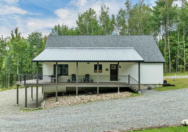Photo 2 of Single family home for sale at 461 Manns Hl Rd, Littleton, NH 03561 | MLS# 5108328 | Listing updated on 2026-09-05