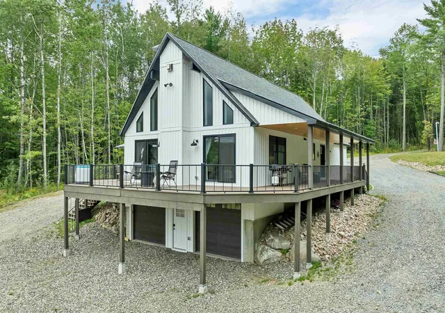 Photo 3 of Single family home for sale at 461 Manns Hl Rd, Littleton, NH 03561 | MLS# 5108328 | Listing updated on 2026-09-05