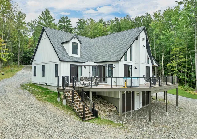 Photo 4 of Single family home for sale at 461 Manns Hl Rd, Littleton, NH 03561 | MLS# 5108328 | Listing updated on 2026-09-05