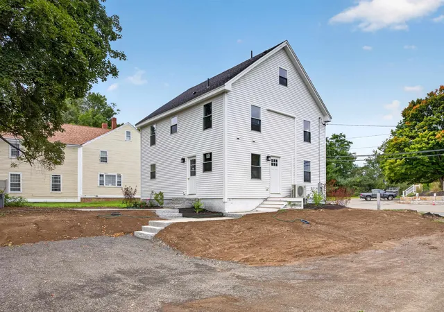 Photo 3 of Single family home for sale at 7 Depot Rd, East Kingston, NH 03827 | MLS# 5108330 | Listing updated on 2026-09-17