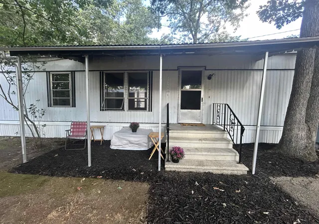 Photo 4 of Manufactured home for sale at 135 Pineland Park Rd, Milton, NH 03851 | MLS# 5108343 | Listing updated on 2026-09-04