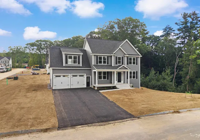 Single family home for sale at 17 Bernice St, Hooksett, NH 03106 | MLS# 5108346