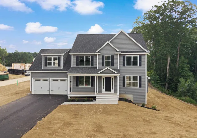 Photo 3 of Single family home for sale at 17 Bernice St, Hooksett, NH 03106 | MLS# 5108346 | Listing updated on 2026-09-15