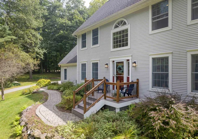 Photo 3 of Single family home for sale at 550 Curtis Brk Rd, Rutland, VT 05701 | MLS# 5108368 | Listing updated on 2026-09-16